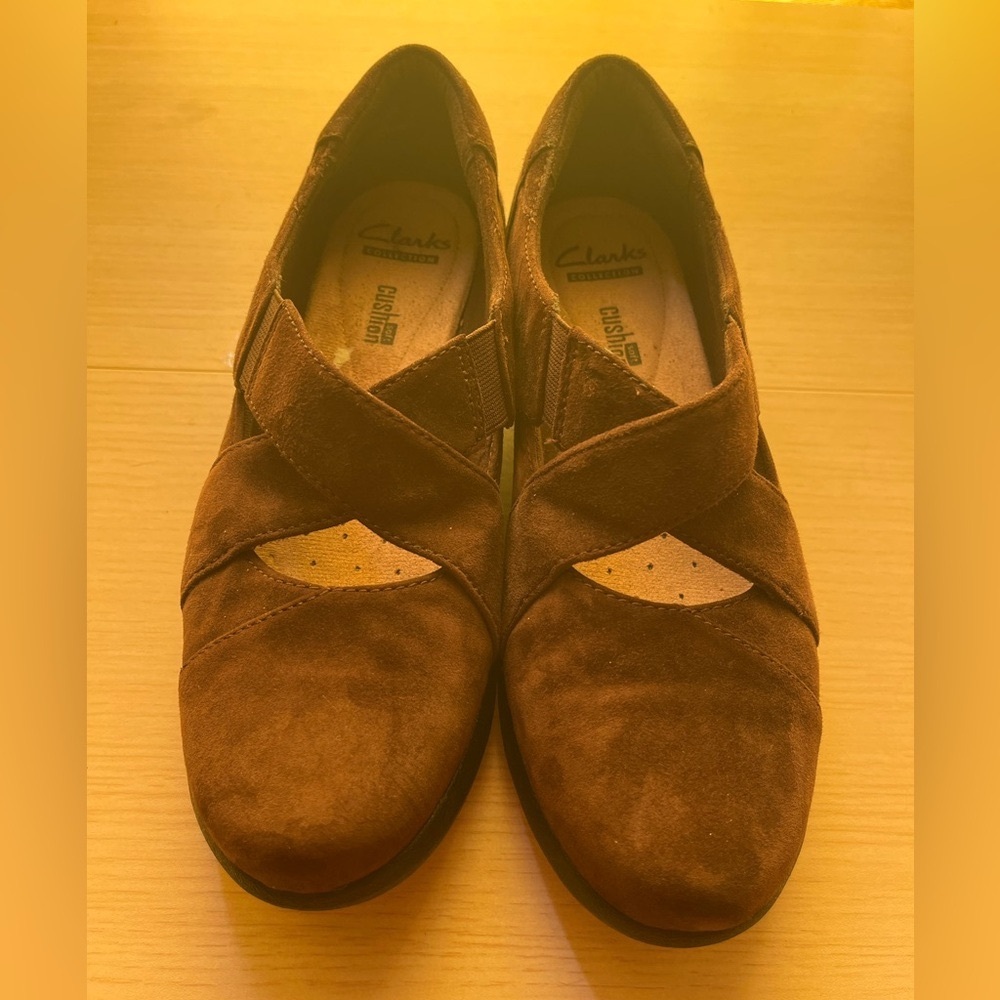 Clarks Chocolate Suede Comfort Loafers 7